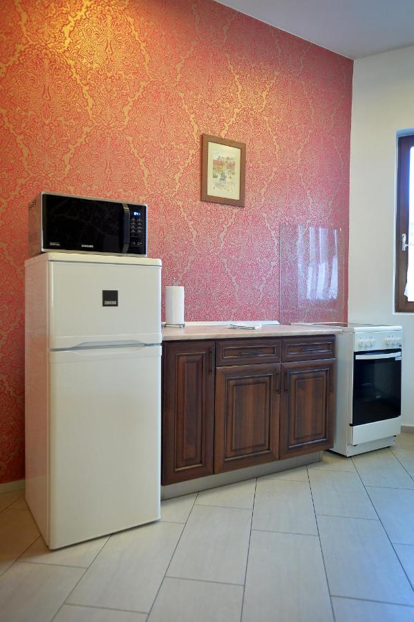 Corner Apartman Еґер Екстер'єр фото