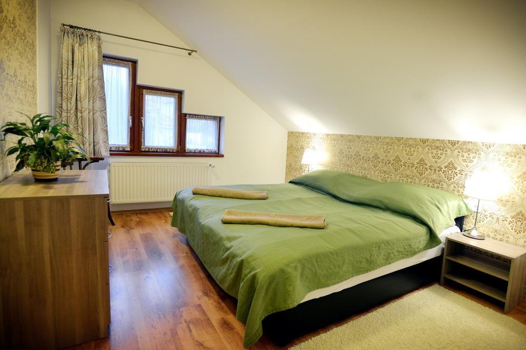 Corner Apartman Еґер Номер фото