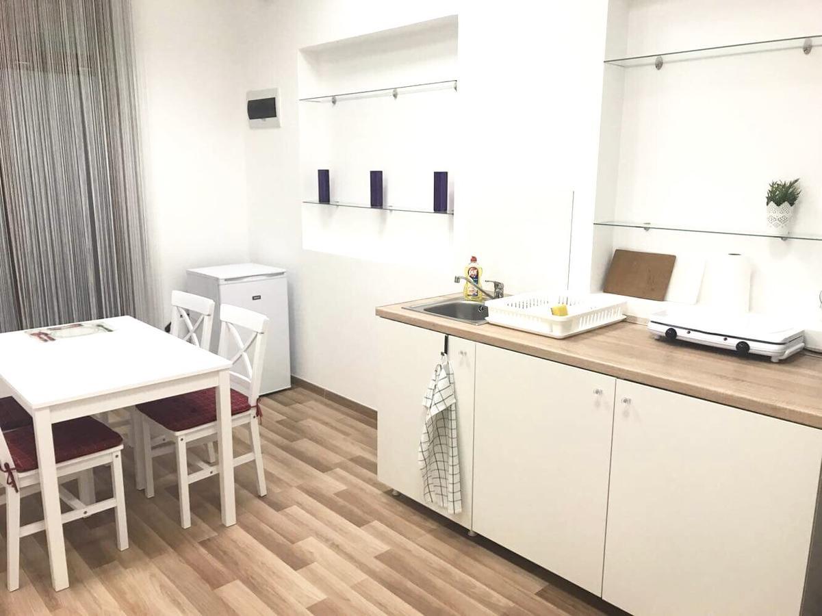Corner Apartman Еґер Екстер'єр фото
