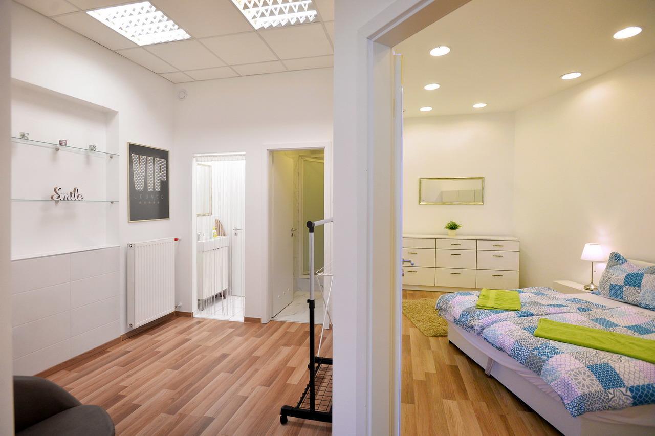 Corner Apartman Еґер Екстер'єр фото
